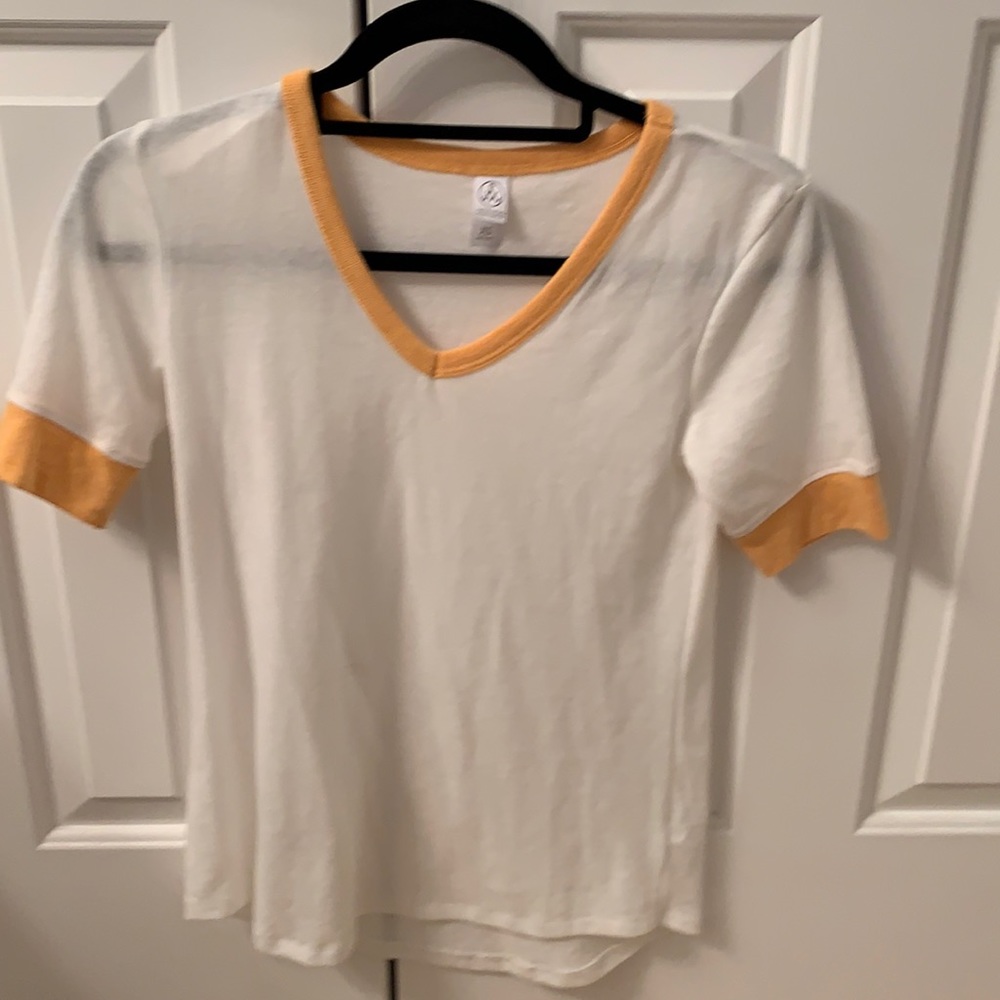 Alternative Ringer Tee